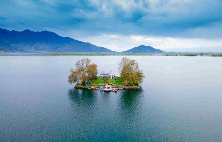 Kashmir Holidays: Marvels of Kashmir Tour Packages for family