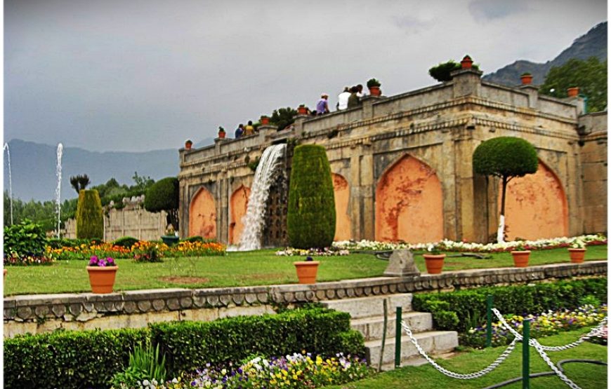 Enchanting Kashmir: Best Kashmir Tour Packages – Srinagar, Gulmarg, Pahalgam