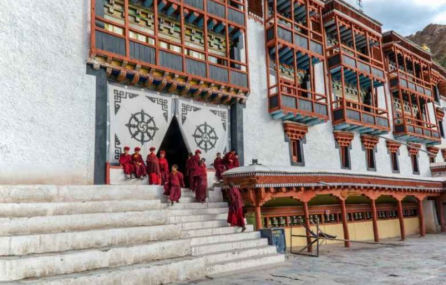 Wonders of Leh Ladakh Tour Package  6D