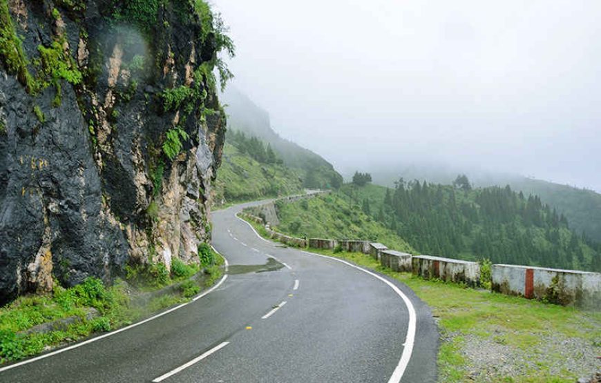 Explore North India: Shimla, Manali, Dharamshala, Dalhousie & Amritsar Package