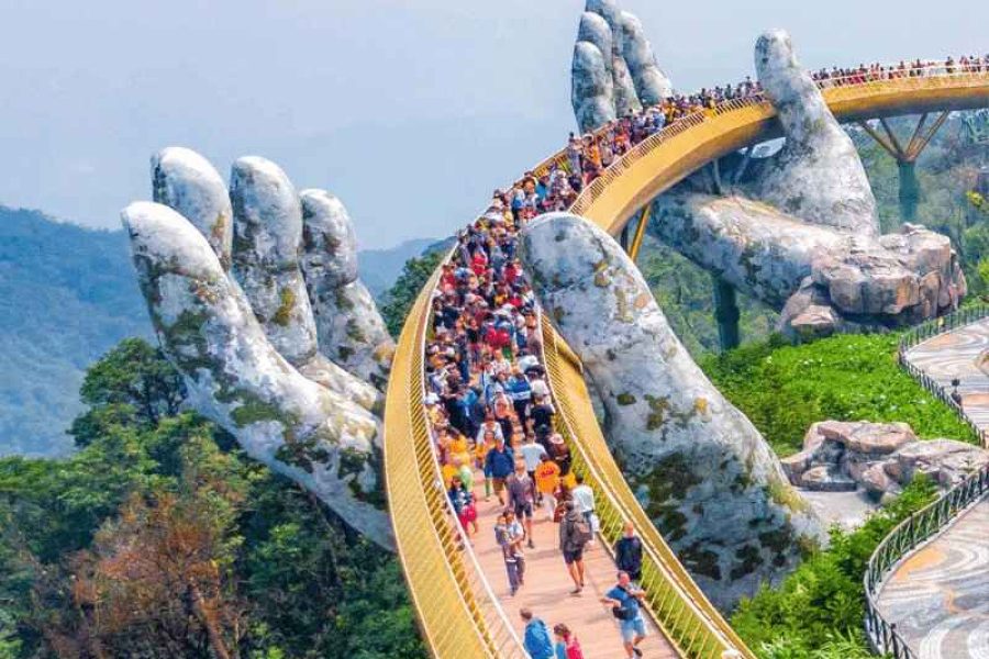 golden bridge in vietnam Copy